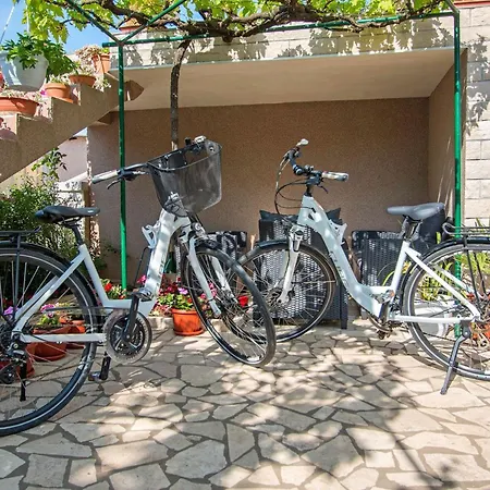 Apartamento Oliva By Interhome Pula