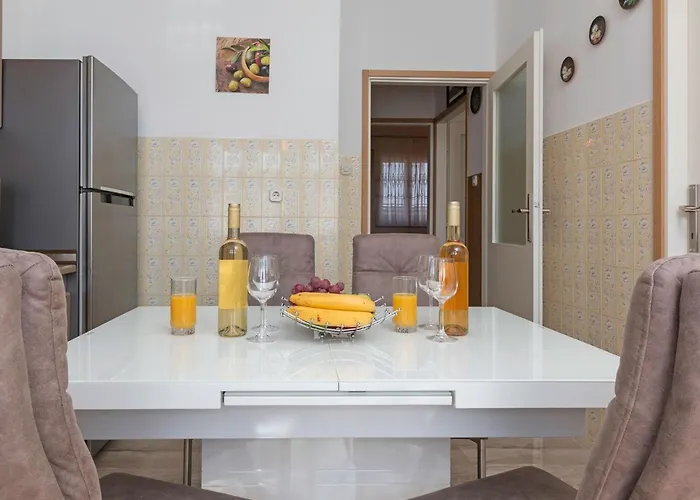 Oliva By Interhome