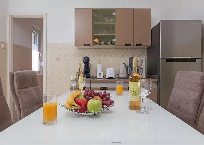 Oliva By Interhome