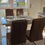 Oliva By Interhome بولا