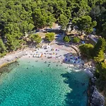 Oliva By Interhome